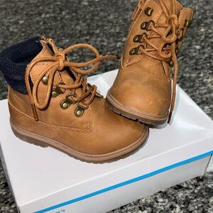 🤩😍❤️WOW !! ADORABLE LIGHTLY USED BROWN NAUTICA BOOTS TODDLER  !! ❤️😍